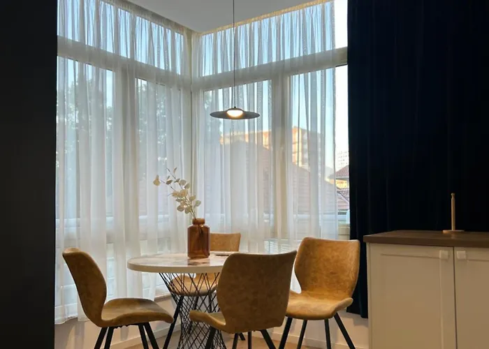 Alles Komuna Appartement *